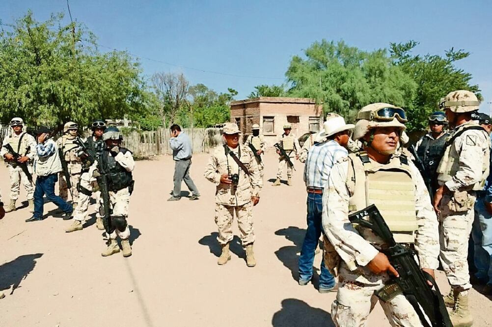 Soldados participaron en el operativo para controlar la gresca entre los yaquis por la construcción de un gasoducto. (FOTO: CORTESÍA UP)