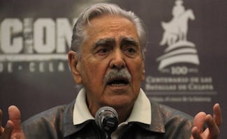 Eric del Castillo es operado de emergencia por arterias tapadas; su familia aún no le informa la muerte de Elsa Aguirre