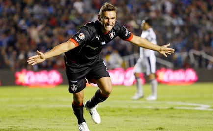 Atlas viene de atrás para conseguir su primer triunfo