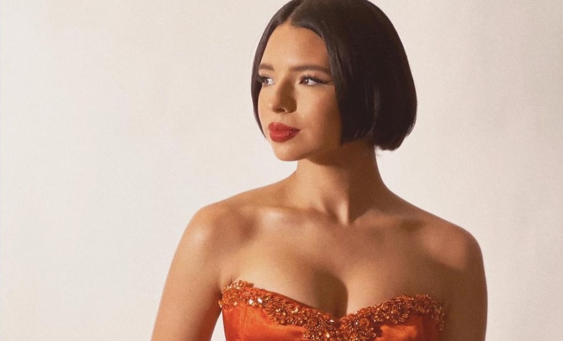 La joven cantante no dejó que este incidente opacará su presentación Foto: Instagram