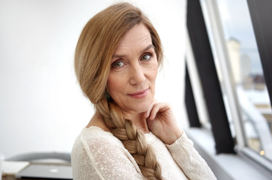 Las trenzas son uno de los peinados más antiguos. Foto: Freepik