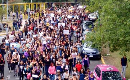 Manifestantes contra feminicidio en CU bloquean Insurgentes Sur