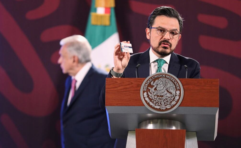 Foto: Zoé Robledo, director general del IMSS