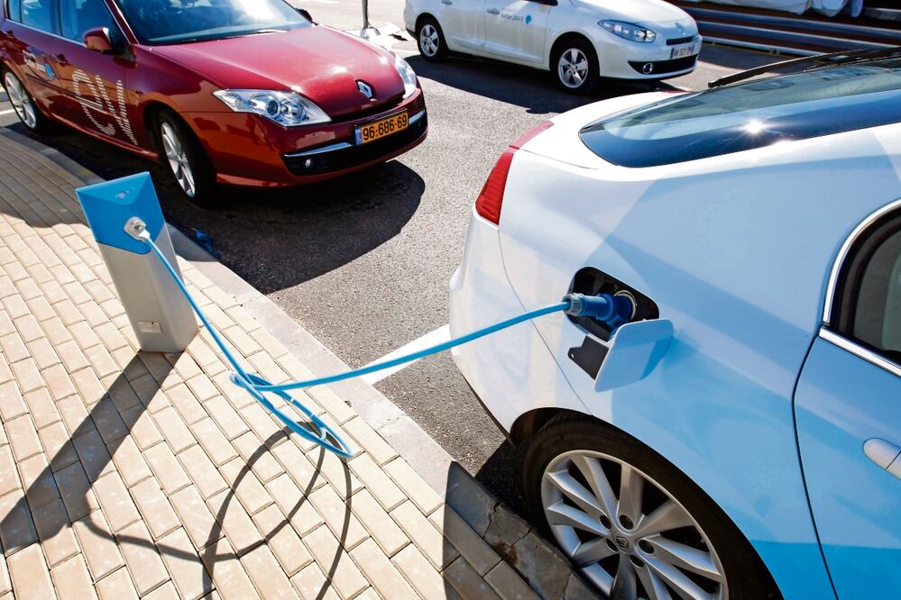 En México hay 11 empresas fabricando autos eléctricos o en proceso de iniciar operaciones, aseguran expertos de la industria. Asimismo, prevén que aumente la demanda de personal especializado en este rubro. Foto: Archivo | El Universal