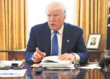 Trump autoriza sanciones en caso de injerencia en comicios legislativos en EU