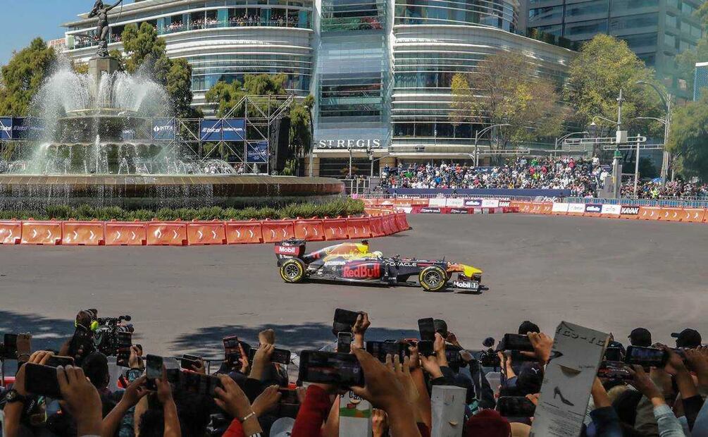 Previo al Gran Premio de México también se realizan exhibiciones de autos deportivos. Foto: Archivo EL UNIVERSAL