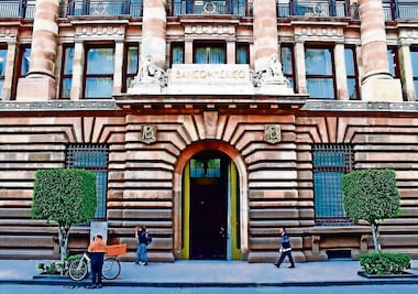 Gobierno necesita 4.2 bdp para cubrir déficit y deuda