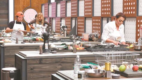 Hernán Albarenque cocina un "MasterChef" a fuego lento