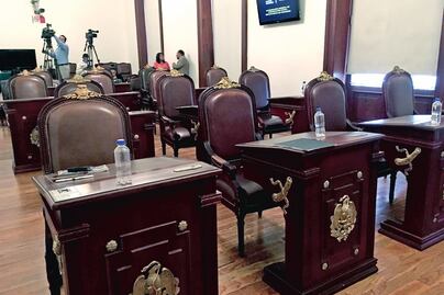 Esperaron seis horas a diputados y nunca llegaron...