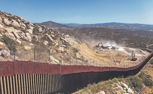 Sedena admite uso de drones de cárteles en la frontera EU-México; evaluarían láser
