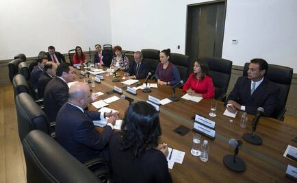 Entrega Segob informe a legisladores sobre Nochixtlán