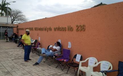 Hacen filas un día antes de iniciar vacunación anti-Covid en Ciudad Victoria