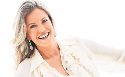 Rebecca de Alba dice que marchó en defensa del INE y la libertad