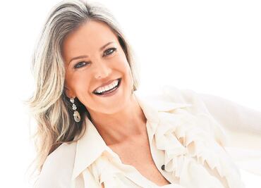 Rebecca de Alba dice que marchó en defensa del INE y la libertad