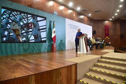 AMLO no entregará la Belisario Domínguez porque Lilly Téllez “convocó a que le falten al respeto”