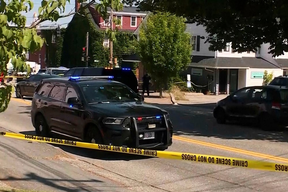 Imagen de video del lugar donde se registró un tiroteo, en Maine, en el que estuvo involucrado el ICE. FOTO: AP