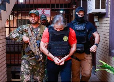 FOTOS: Así fue el traslado de Hernán Bermúdez a México tras ser expulsado de Paraguay; realizó escala en Colombia