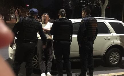 Cae policía por presuntamente abusar de mujer frente al Bosque de Chapultepec