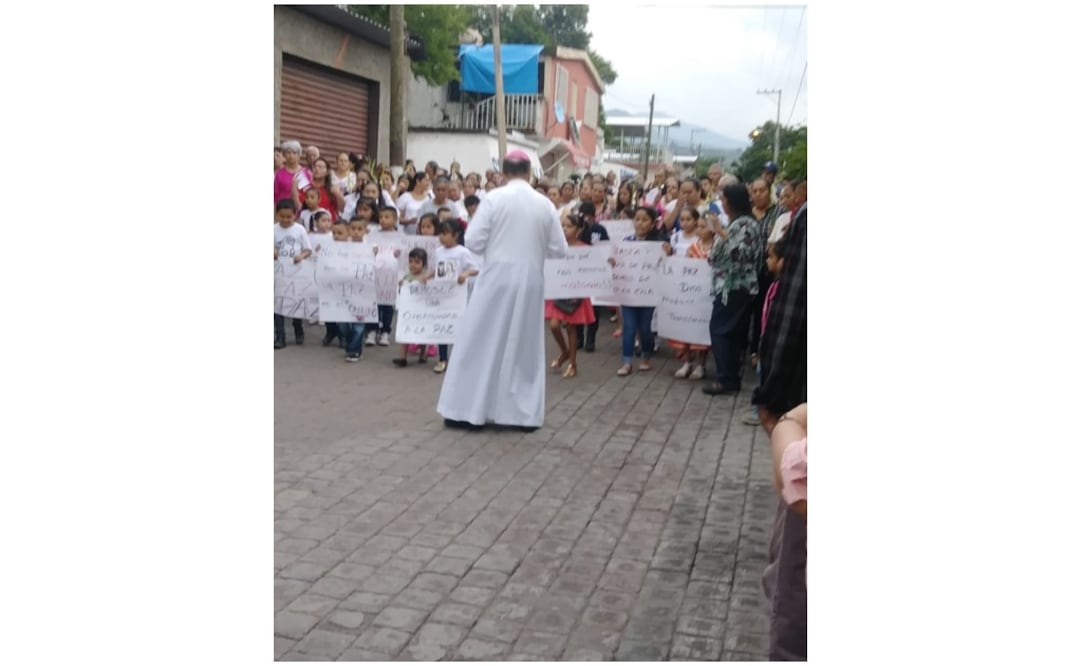 En las cartulinas resaltaba la frase “démosle una oportunidad a la paz”. Foto: Especial