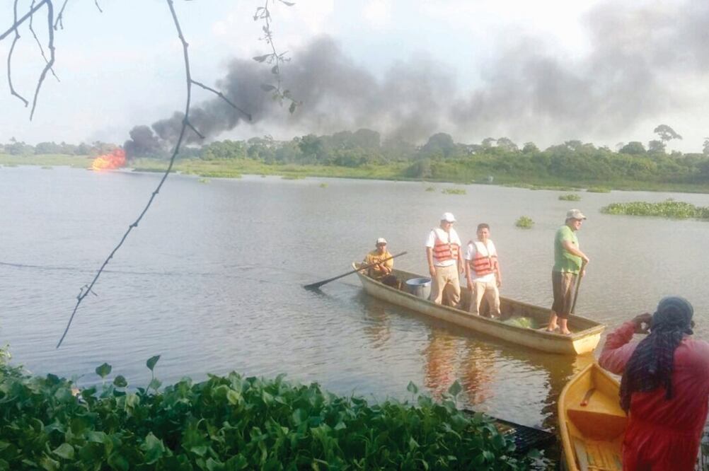 Al lugar llegaron elementos del 37 Batallón de Infantería, de la 30 Zona Militar, para acordonar el área del siniestro (ARCHIVO EL UNIVERSAL)