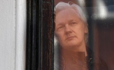 Más de 70 diputados británicos piden la extradición a Suecia de Julian Assange