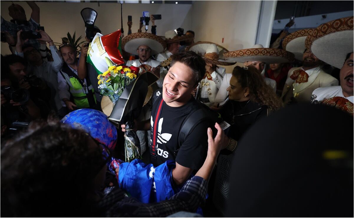 Osmar Olvera ganó dos medallas en París 2024. FOTO: Diego Simón Sánchez/ EL UNIVERSAL