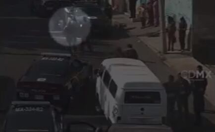 Detienen a dos hombres por robo a transporte público en Iztapalapa