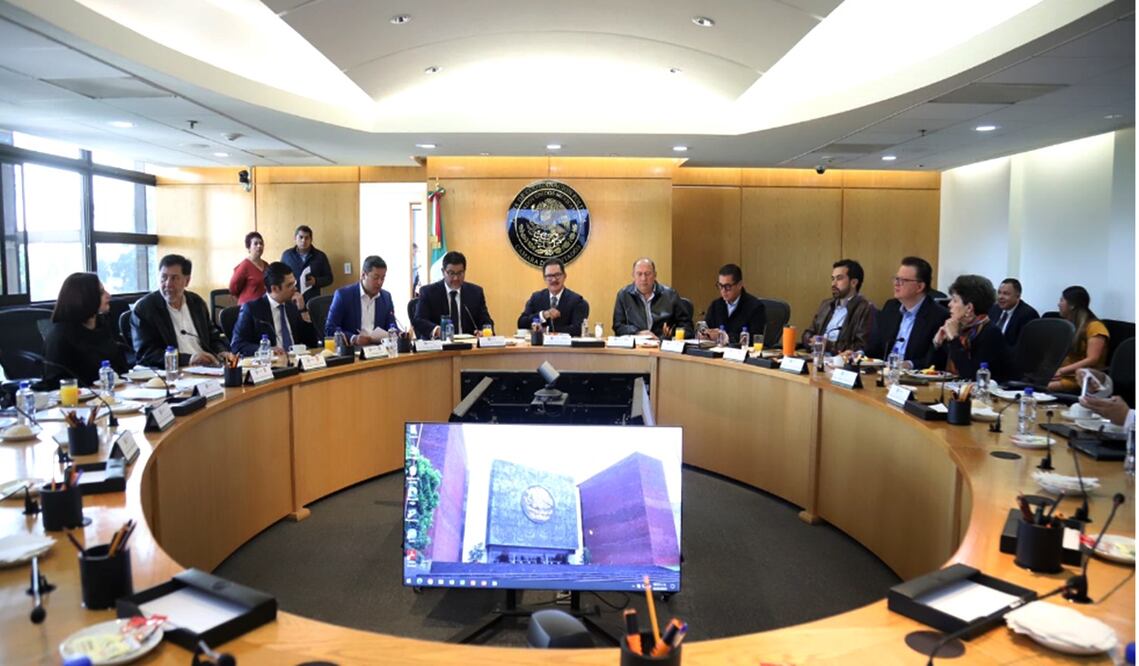 Reunión de integrantes de la Junta de Coordinación Política de la Cámara de Diputados con magistrados del TEPJF