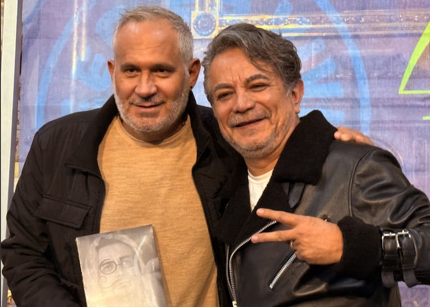 Arath de la Torre en la presentación del libro autobriográfico de Freddie Ortega, titulado "Sueños de un pseudoactor".
Foto: César Olivares / EL UNIVERSAL