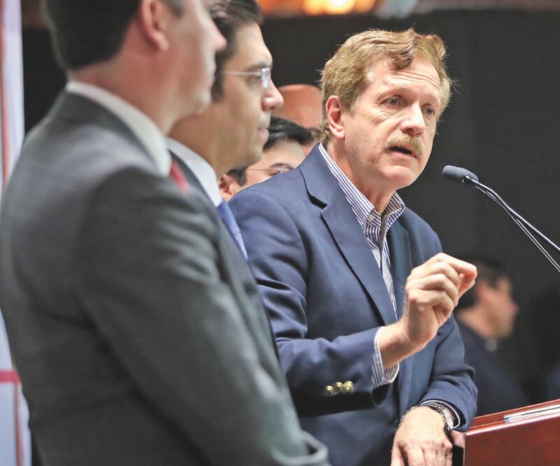 Crítica. La iniciativa del Ejecutivo vulnera la separación de poderes y denota un afán de concentrar más poder, afirma Romero Hicks. ARCHIVO EL UNIVERSAL