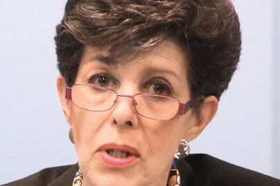 Magistrados estrenan camionetas de lujo