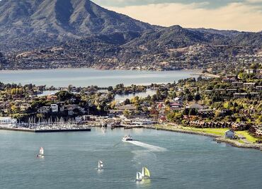 Arrestan a Javier Burillo Azcárraga en EU por muerte de su hijo