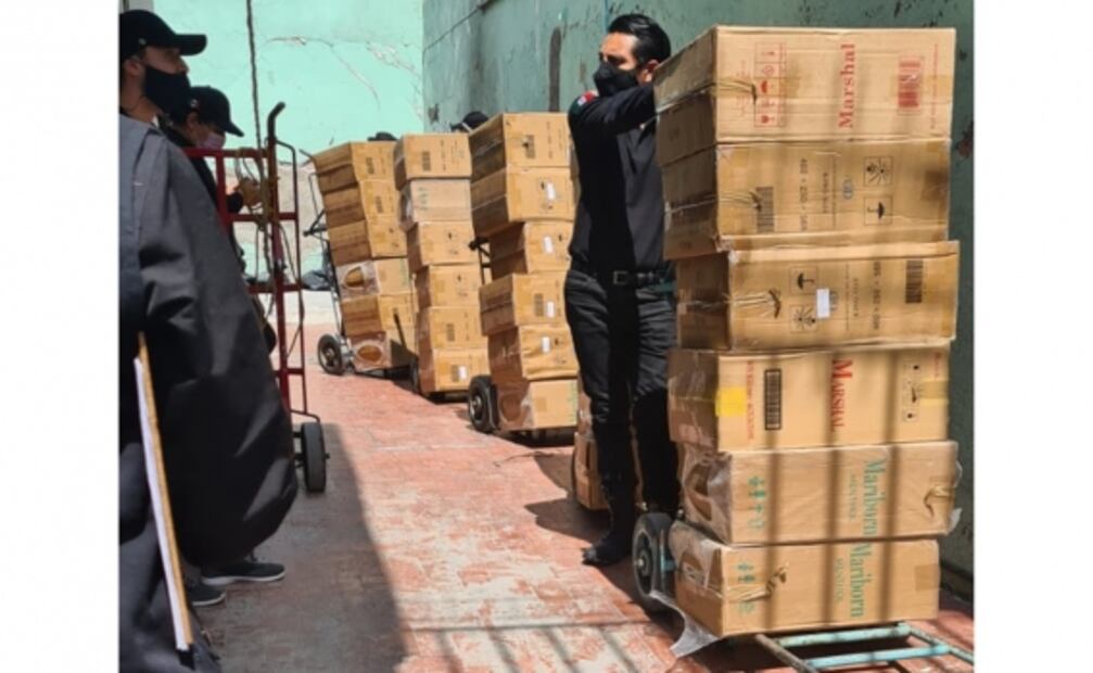 Decomisan 5 toneladas de cigarros pirata en calles de la alcaldía Venustiano Carranza