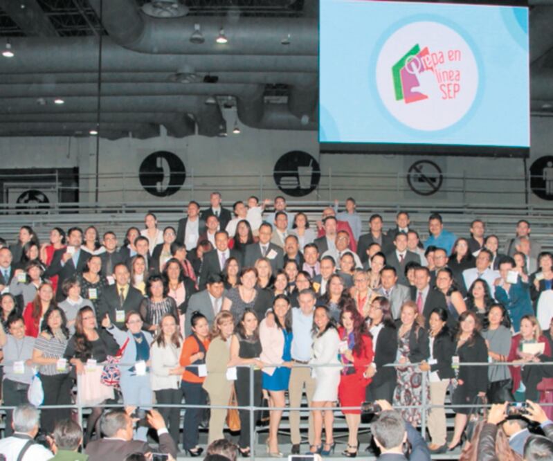 El sistema de Prepa en Línea está dirigido a las personas que concluyeron la educación secundaria y desean cursar el nivel medio superior de manera virtual y sin importar su edad. Foto: ARCHIVO EL UNIVERSAL