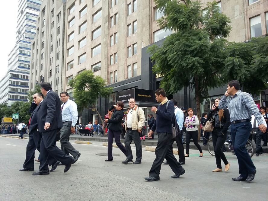 ¿Qué hacer si estás en los pisos más altos de un edificio y hay un temblor?