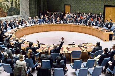 ONU condena asentamientos israelíes, con abstención de EU