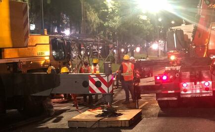 Se cumplen 22 horas de trabajos para quitar espectacular en Viaducto