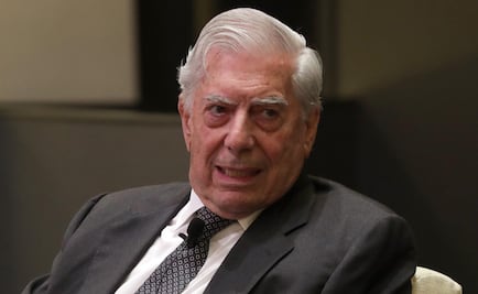 Vargas Llosa abandona el Pen Club por apoyar "el golpe de Estado"