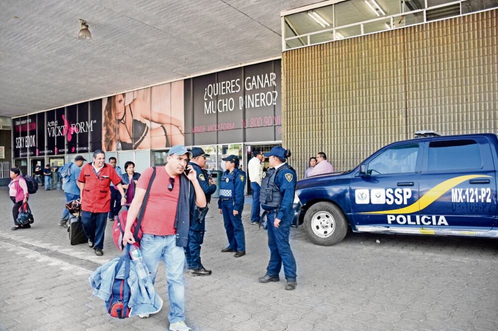 Violencia. El viernes, en el número 158 de la calle Lago Winnipeg, se reportó en el interior de un negocio una bolsa con dos pies humanos. Foto: ARCHIVO EL UNIVERSAL