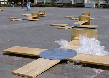 Yoko Ono vio "positivo" acto de vandalismo en su obra