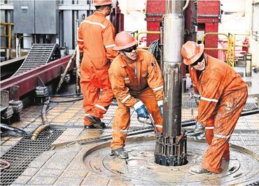 Gobierno de AMLO blinda precios del petróleo para 2019