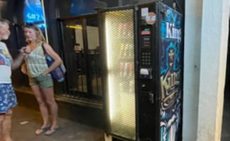 En Mazatlán venden vapeadores en máquinas dispensadoras