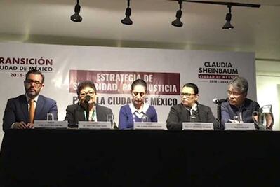 Sheinbaum presenta a Ernestina Godoy como próxima titular de PGJ