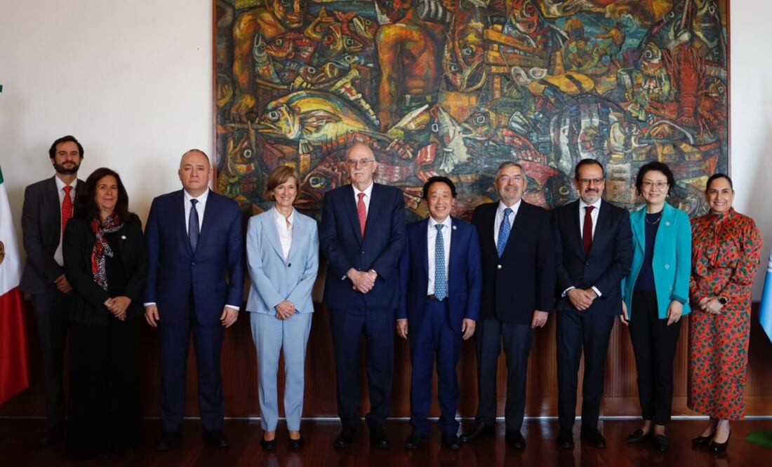 Canciller Juan Ramón De la Fuente y Berdegué reciben a director de la FAO. Foto: especial