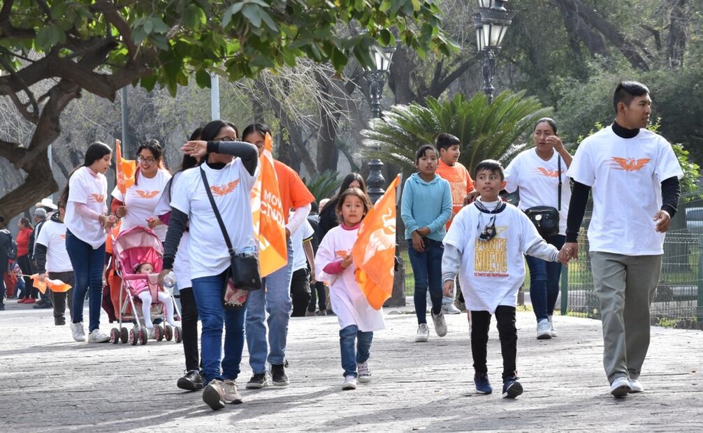 Simpatizantes de Movimiento Ciudadano esperan al precandidato Jorge Álvarez Máynez. Foto: Emilio Vázquez/ EL UNIVERSAL