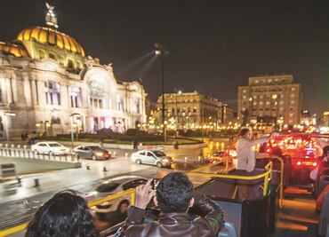 Llega el "Turisalsa" para bailar por Paseo de la Reforma