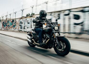 VIDEO: en este lugar de la GAM las motos se patinan sin razón