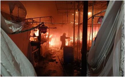 Incendio en Expo Navidad de Celaya, Guanajuato consume 70 locales; fue ocasionado por un cortocircuito