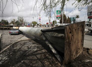 Segob busca nueva norma para espectaculares debido a vientos