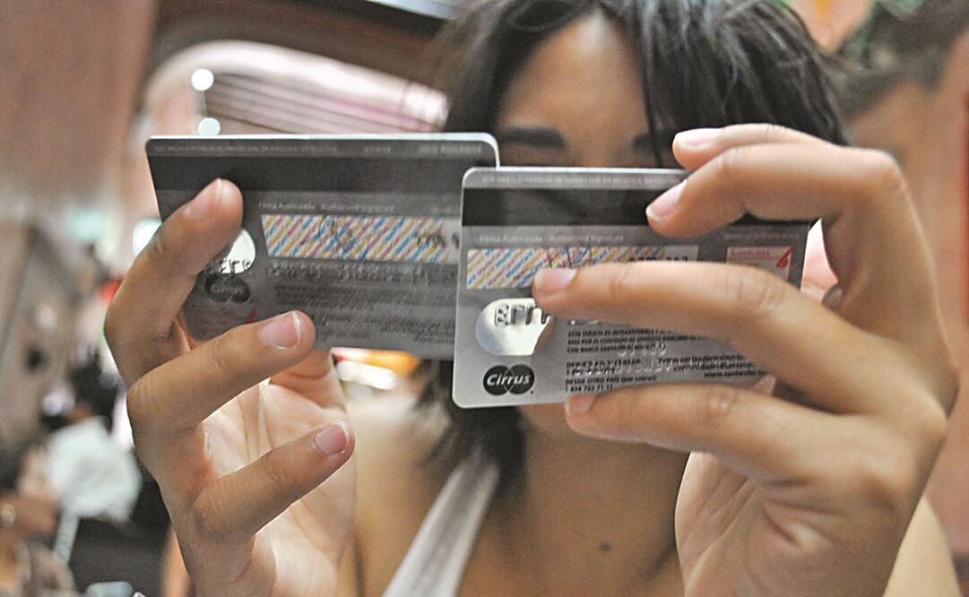 Las tarjetas de crédito tienen una tasa de interés promedio de 34.31%.